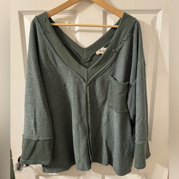 Oversized Distressed Women’s Sweatshirt - Picture 1 of 1